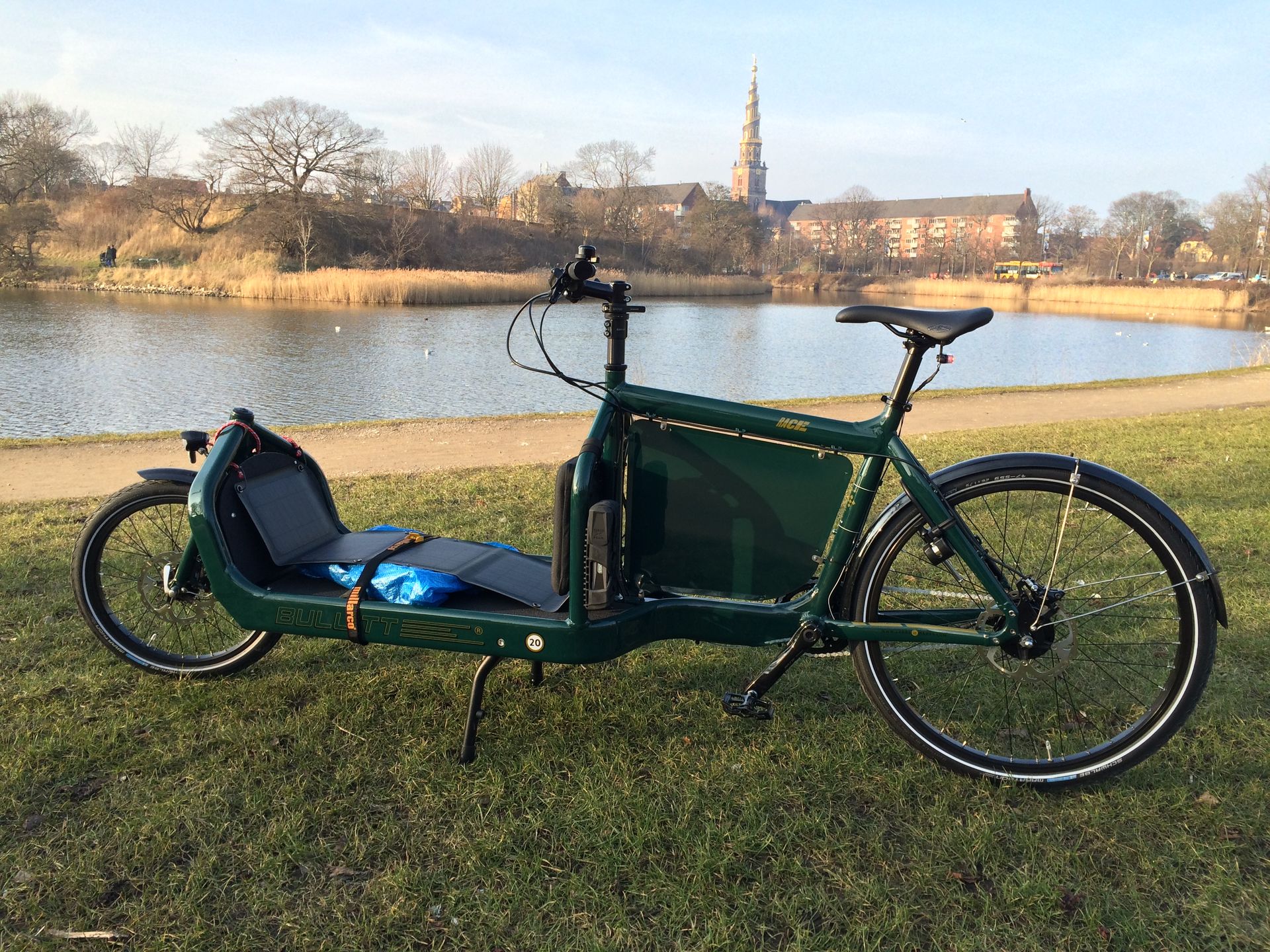 solar cargo bike